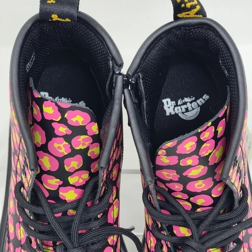 Dr Martens 1460 Pink Leopard Girls Hydro Leather Boots Youth Size 3 New